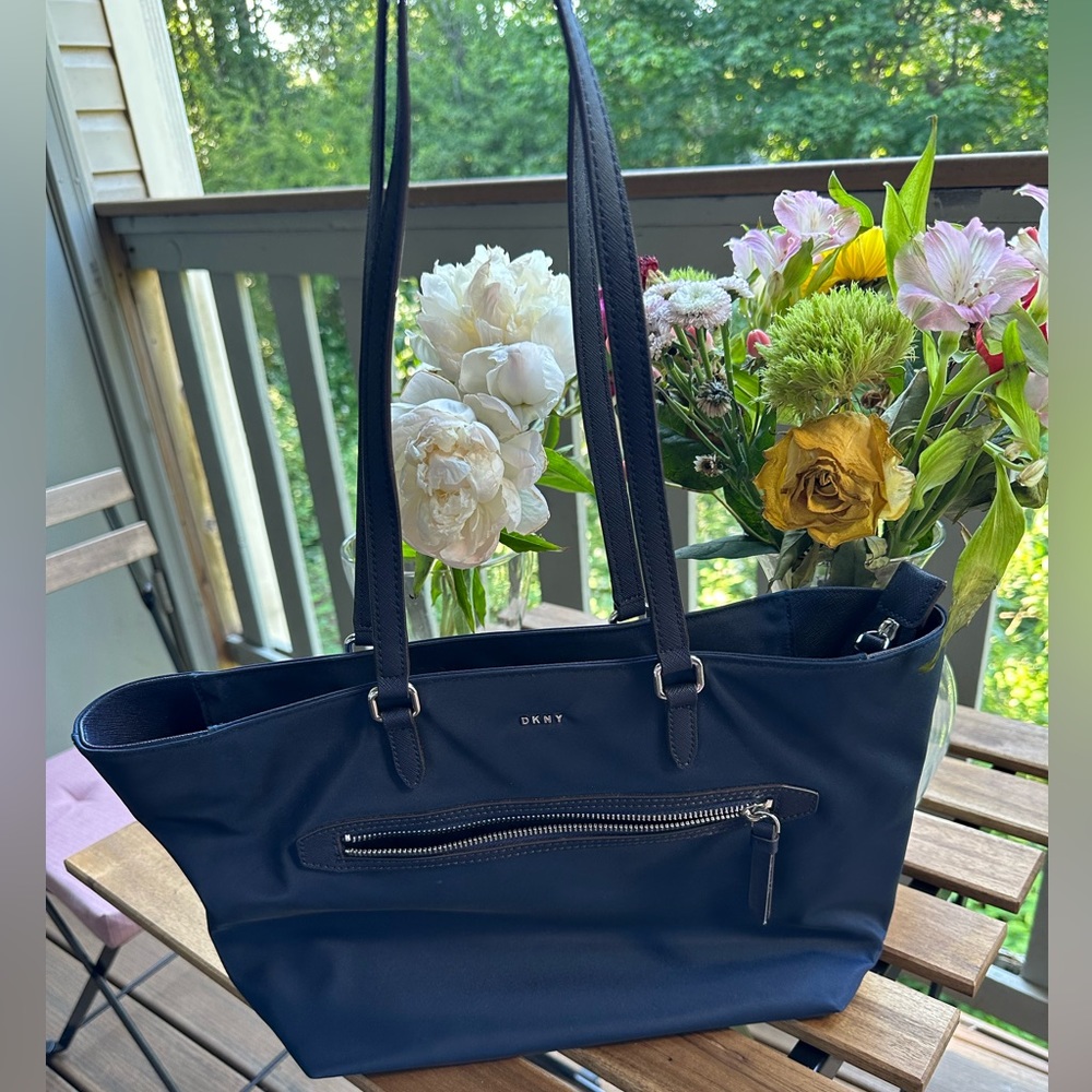 Y2K nylon navy purse